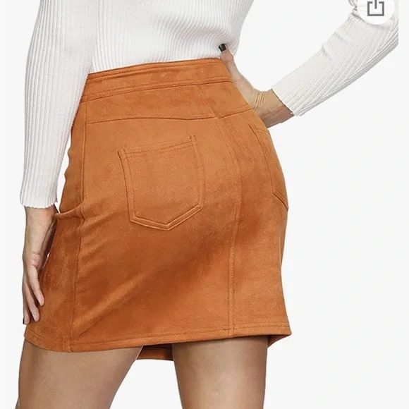 Rust colored mini skirt - Picture 3 of 5
